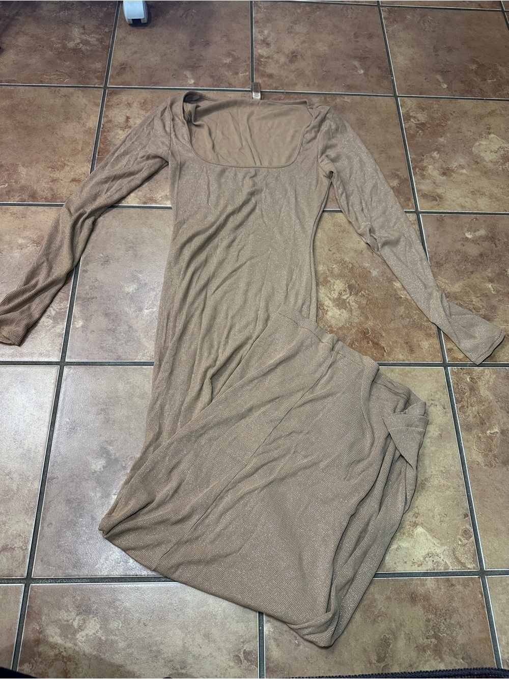 Skims Women's Camel Shimmer Long Sleeve Maxi Dress - Large - Picture 2 of 5